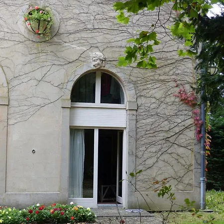 Chateau De Otel 3*