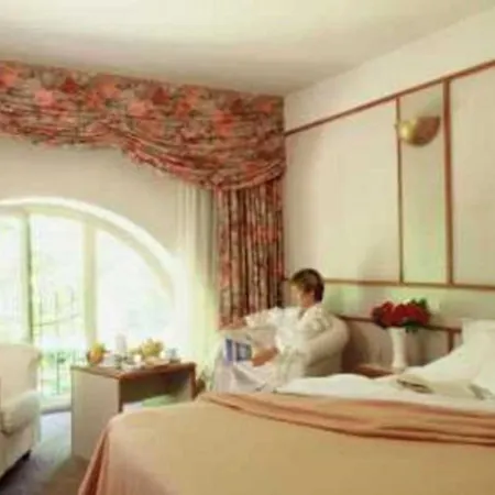 Chateau De Bazeilles