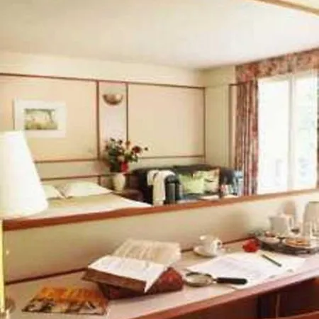 Chateau De Bazeilles